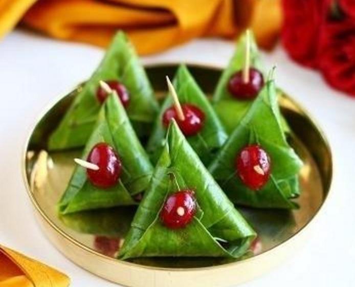 20 Best Places to Eat in Delhi - Delhi Famous Food, Restaurants