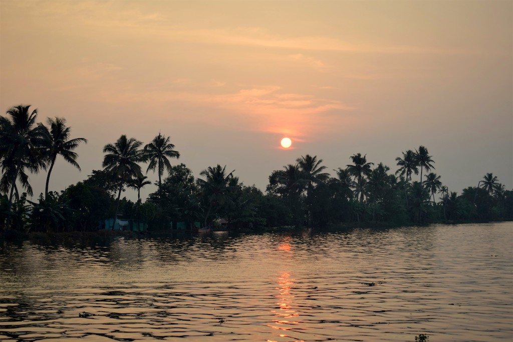 Kerala Houseboat Cruise - Romantic places in India