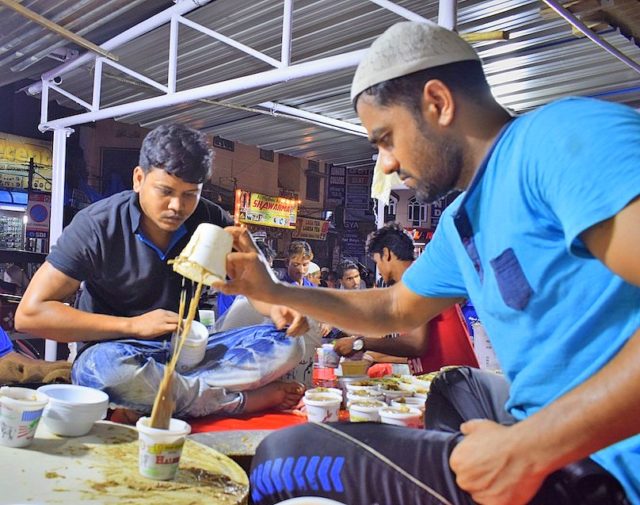 Ramadan Food Walk - Best Ramadan Food To Have In Hyderabad