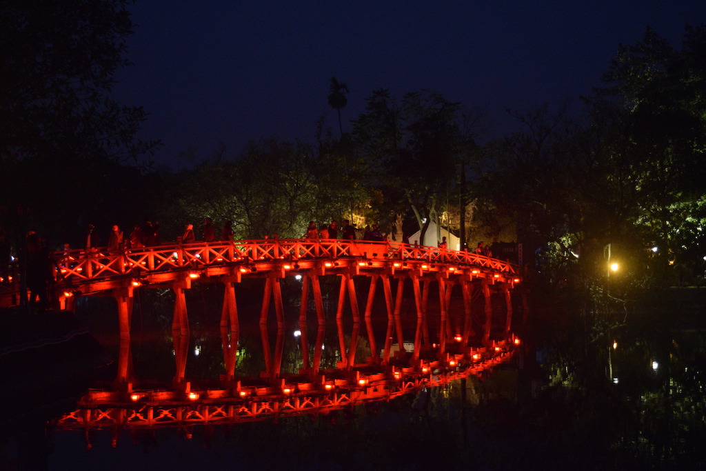 Hanoi Itinerary 3 Days - Vietnam Hanoi Temple of the Jade Mountain Bridge at Night