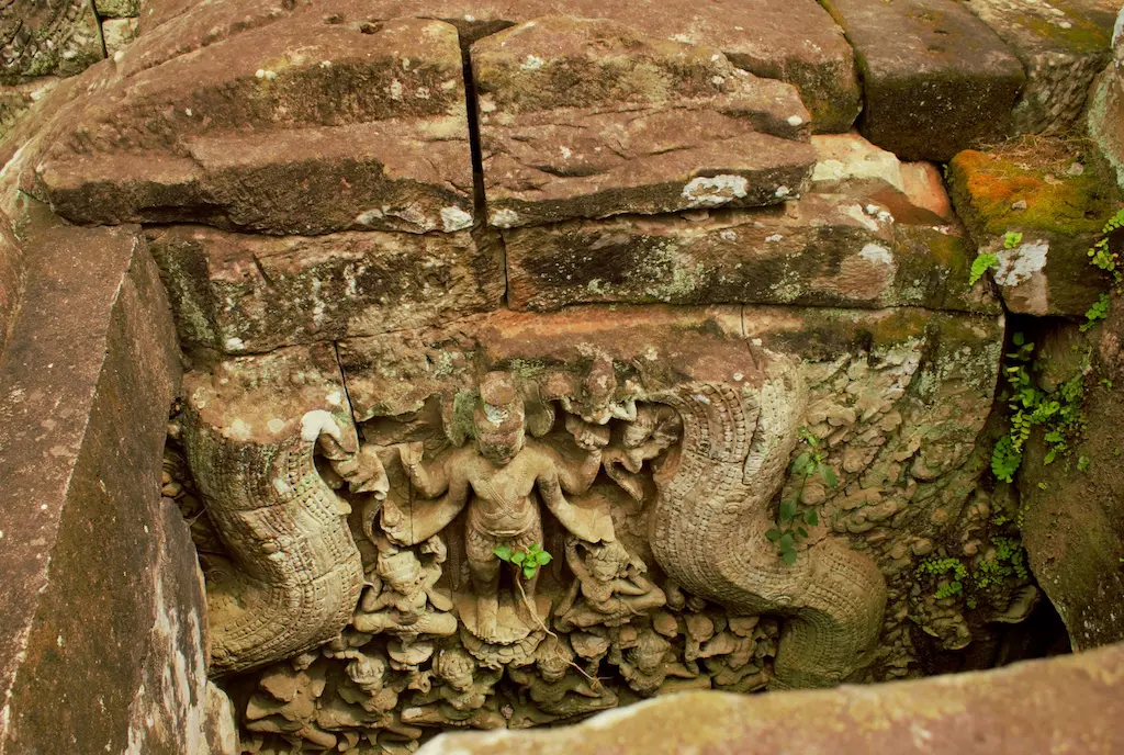 கம்போடியாவில் உள்ள பயோன் கோயில்