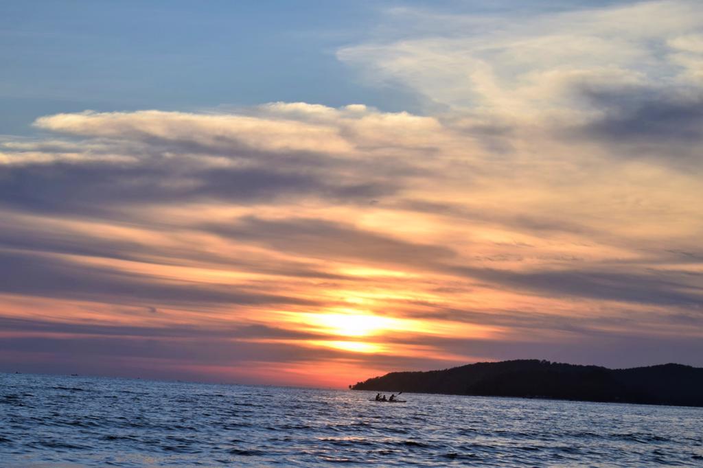 Tanjung Aru Beach, Kota Kinabalu