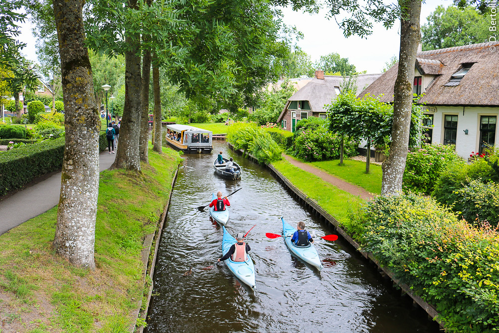 Offbeat Places To Visit in Europe-Giethoorn