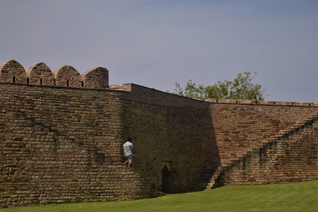 Badal Mahal Chanderi
