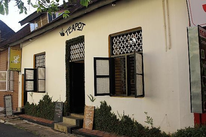 Best Cafes in Fort Kochi - TeaPot Cafe