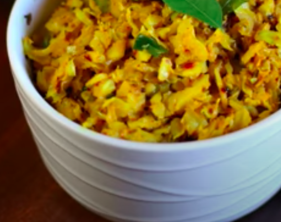 Best Onam Recipes - Kerala Onam Sadya Recipes - Cabbage Thoran / Cabbage Stir Fry