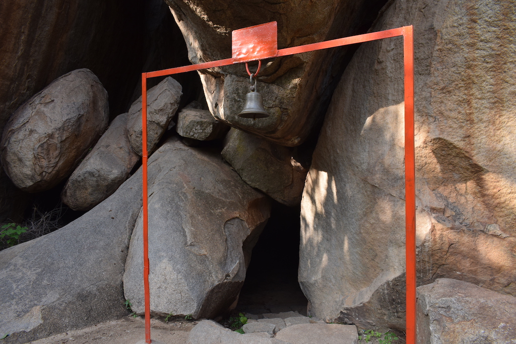 Anegundi Village – Vali's Cave - Entrance to the Vali cave