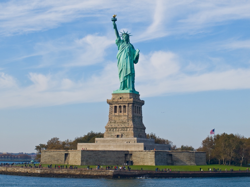 Tips for Sightseeing in New York - Statue of Liberty