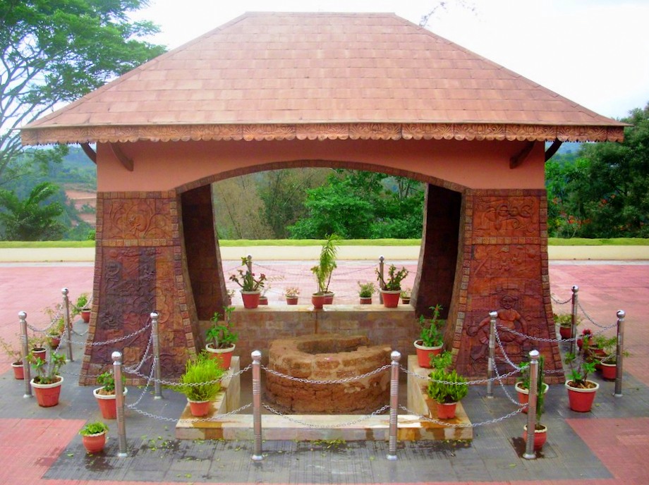Tomb of Veera Pazhassi Raja in Wayanad