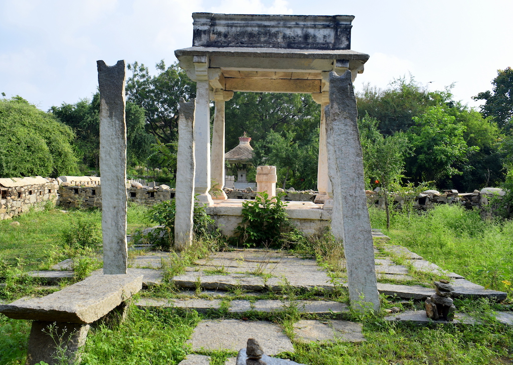 Anegundi Village – Tombs of The Royal Family