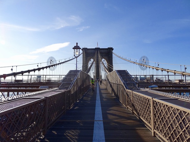 Tips for Sightseeing in New York - Brooklyn Bridge