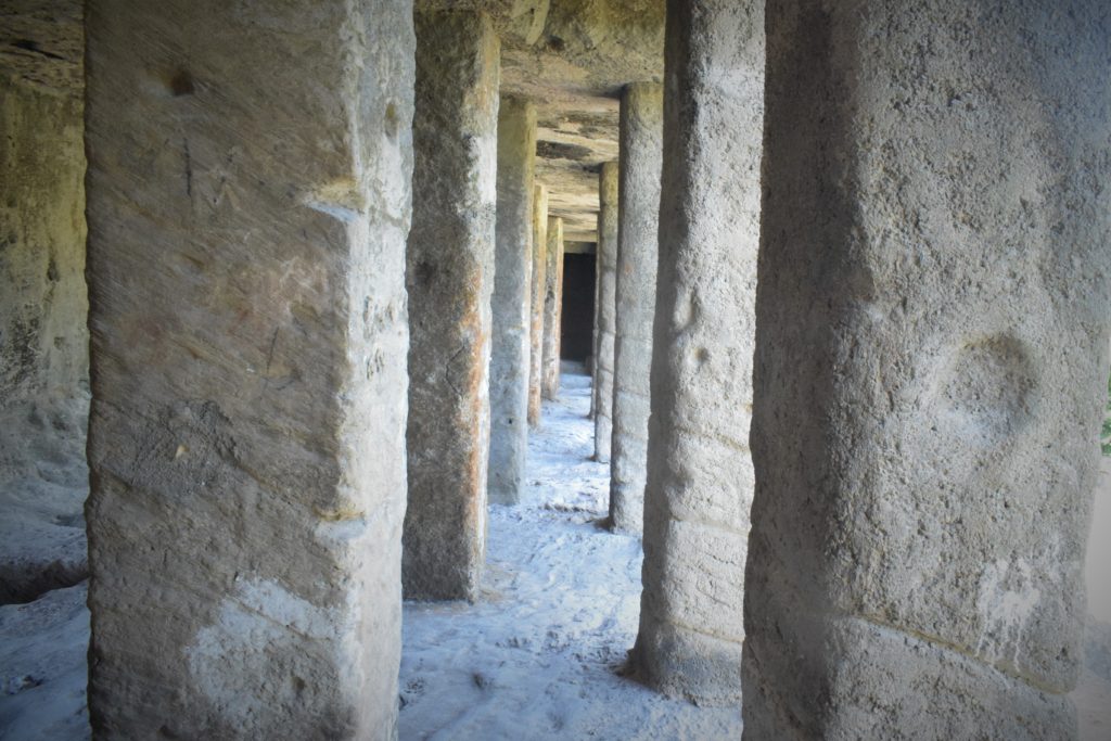 Khapra Kodiya Caves