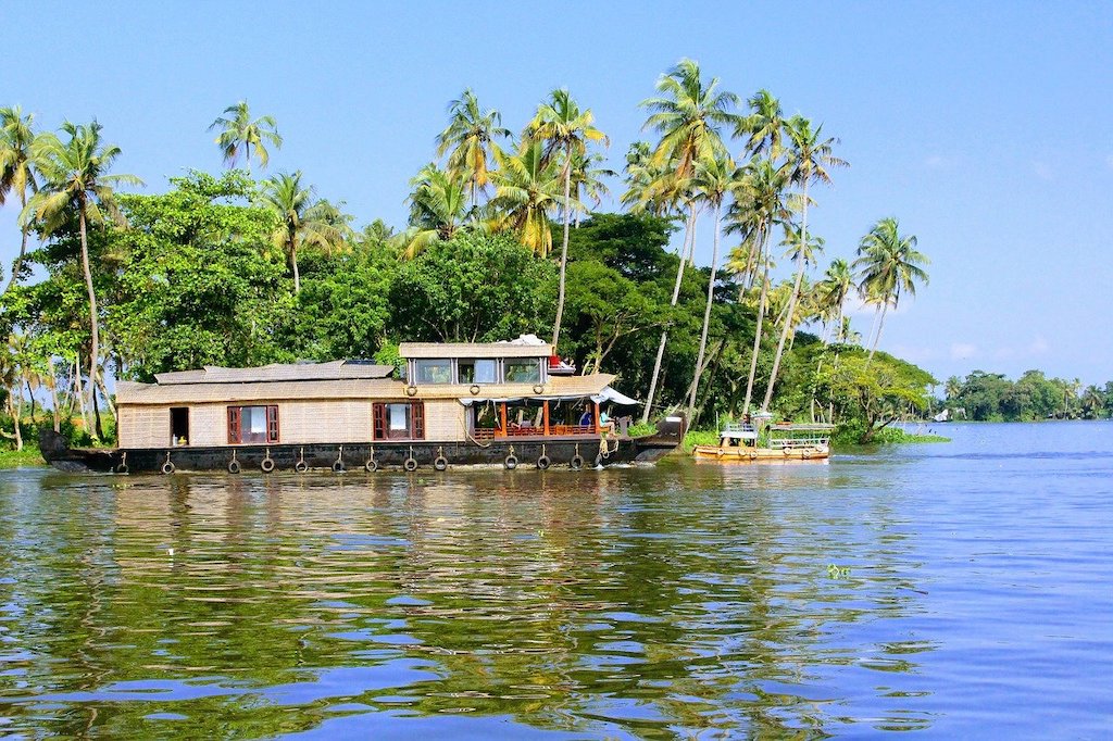 Best Places in South India - Kerala Backwaters