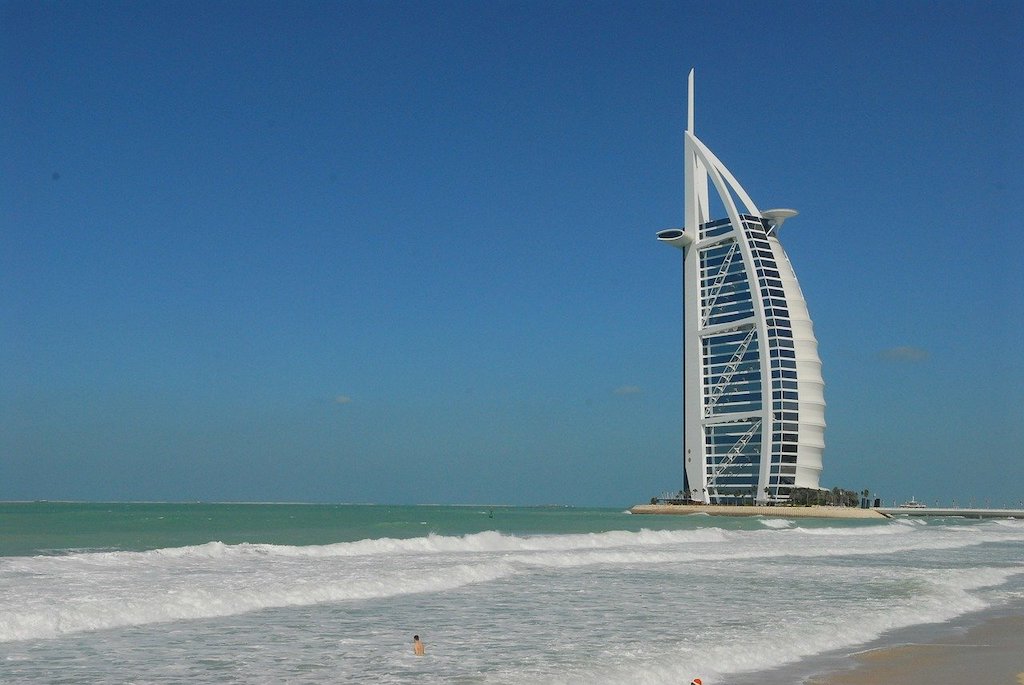 Dubai Itinerary - Enjoy at the Beach