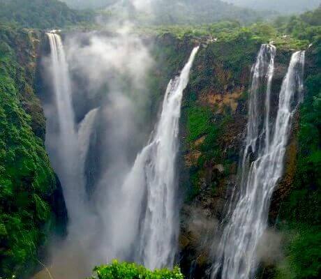 Best Waterfalls To Visit In Karnataka