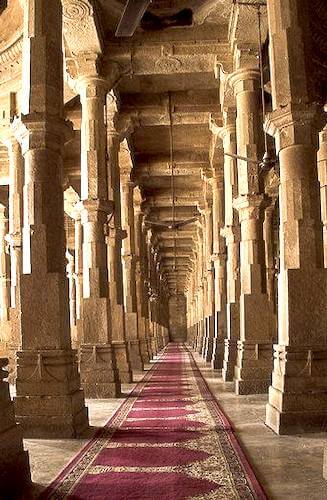 Brilliant architecture at Jama Masjid, Ahmedabad