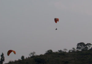 Paragliding in Saputara