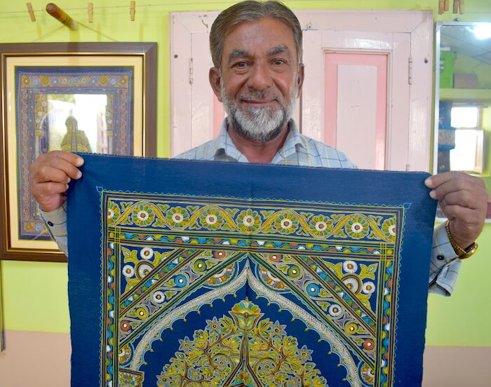 Renowned Rogan Art Artist Padmashri Abdul Gafur Khatri Nirona Village Kutch