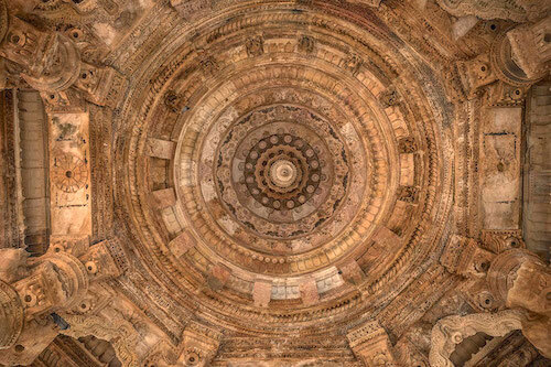 Ceiling of Gudhamandapa