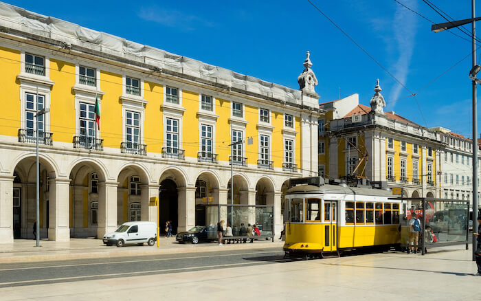 Exploring Lisbon - Travel by public transport