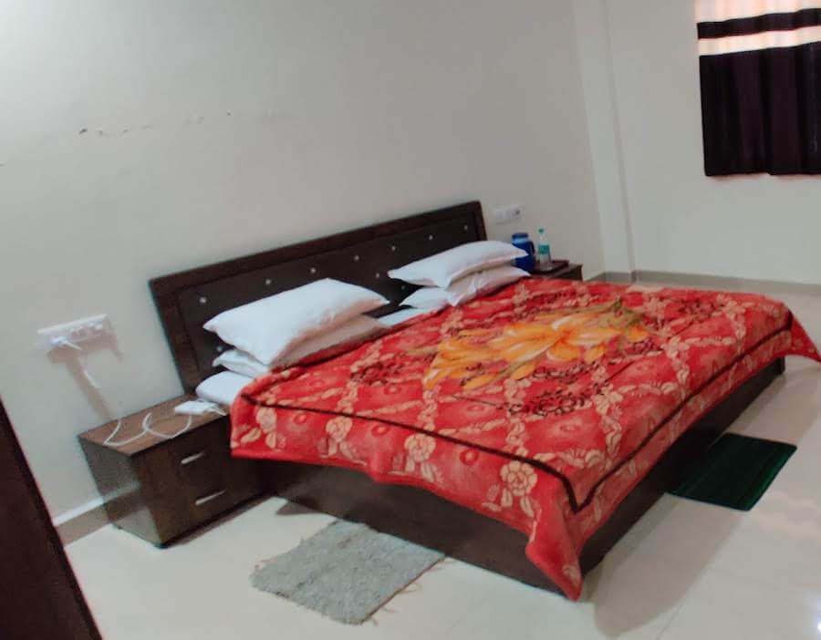 Accommodation At Shikhar Palace Mandla