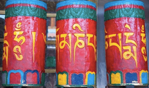 Mani Lakhang Stupa 