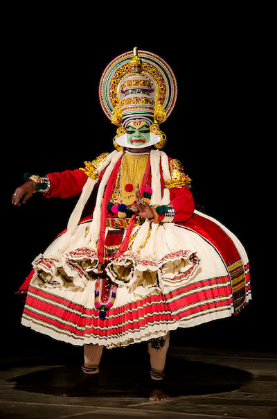 Watch A Kathakali Performance – 10 Offbeat Things To Do In Kerala