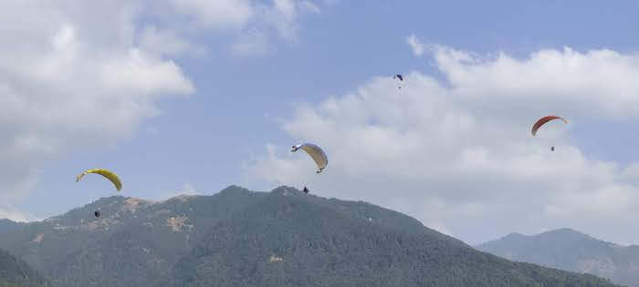 Paragliding In Bir