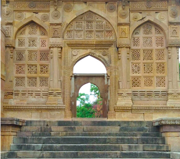 Intricate wall of Jami Masjid Champaner Panchmahal