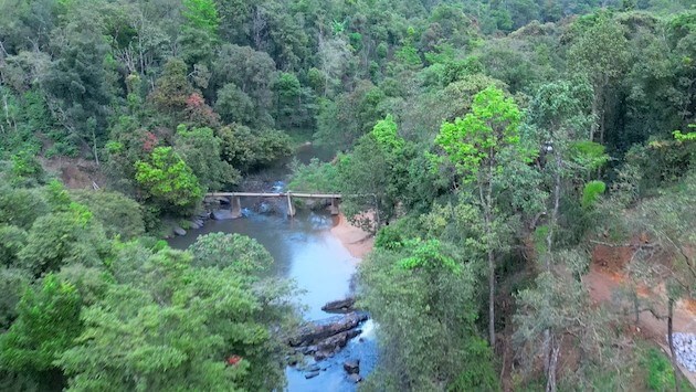Mookanamane Waterfalls