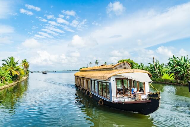 Alleppey | Alappuzha - Honeymoon In India On A Houseboat