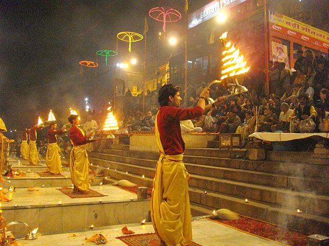 Famous Ghats In Varanasi – Ganga Aarti at Dashashwamedh Ghat