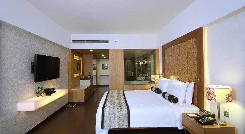 Fortune Select SG Highway - Ahmedabad Hotels Near Narendra Modi Stadium