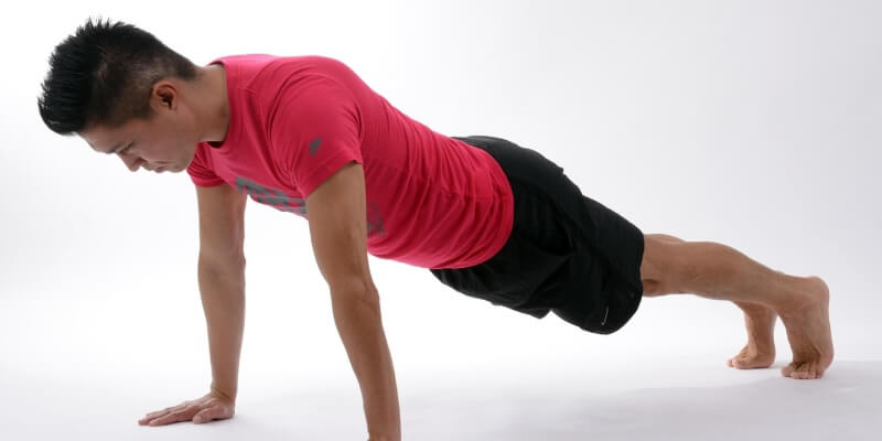 Stay Fit While You Travel - Easy & Practical Tips 