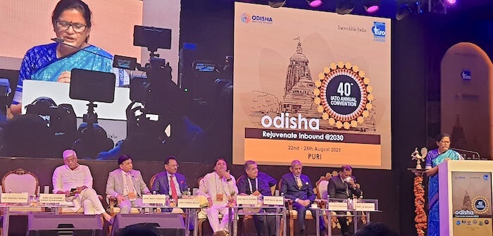 Deputy CM Smt Pravati Parida speaking at the inaugural session of the 40th Annual IATO Convention