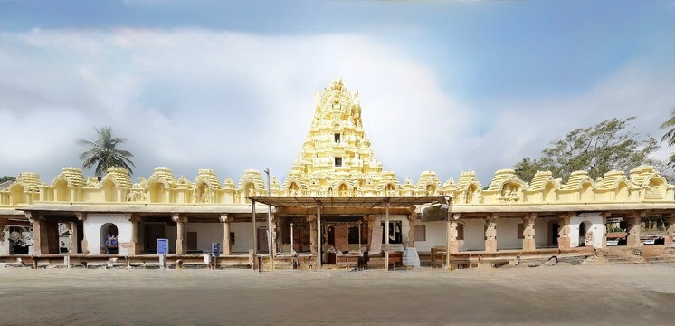 12 Famous Temples To Visit During Vaikunta Ekadasi Melkote Cheluvanarayana Swamy Temple – Mandya, Karnataka