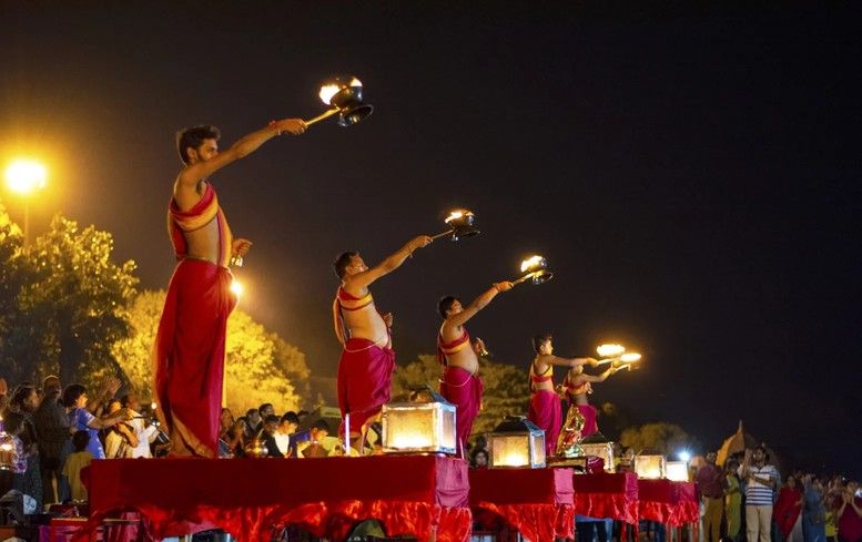 Guide To 182m Statue of Unity - World's Tallest Statue Narmada Aarti SOU