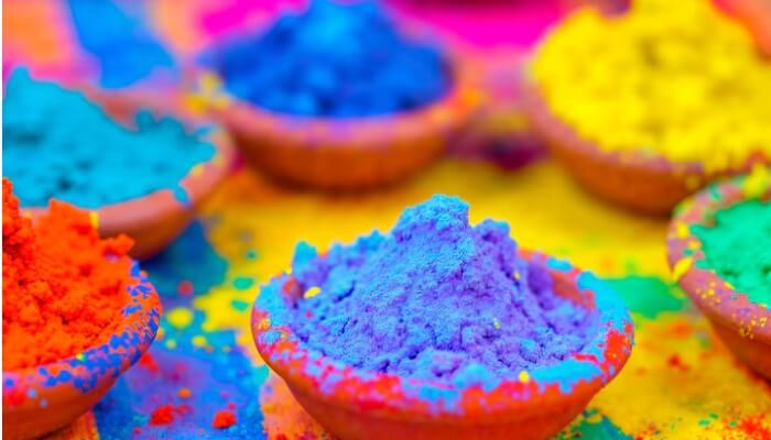 370 Best Holi Wishes In Hindi & English | Captions, Quotes Holi Celebration