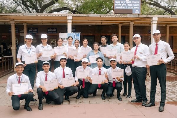 IATO's Inspiring Swachh Paryatan Abhiyaan At Qutub Minar Supporting The Vision of Swachh Bharat