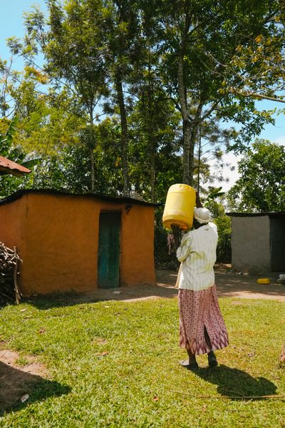 The Hidden Water Footprint of Travel | 8 Smart Tips To Give Back Giving back the water you cannot cut | Reduce Your Water Footprint