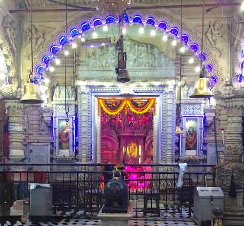 Babulnath Mandir Mumbai: Incredible 800-Year-Old Temple Architecture And Layout of Babulnath Mandir Mumbai